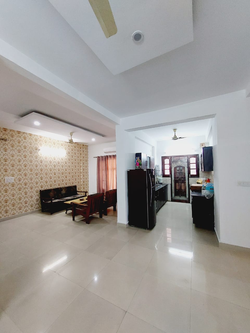 3 BHK + Pooja Room Apartment For Rent in Pir Machalla