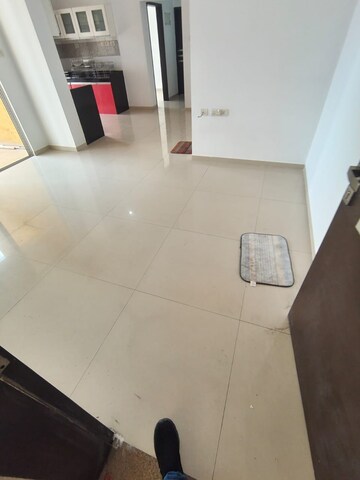 Furnished Amenities in 2 BHK Apartment at Royal Enrich, Magarpatta City – for Rent