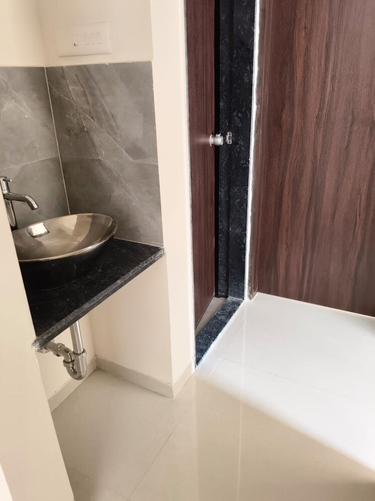 Bathroom, basil-mondale 2 Bedroom 751 Sq.Ft. Apartment In Mundhwa Pune 9406976