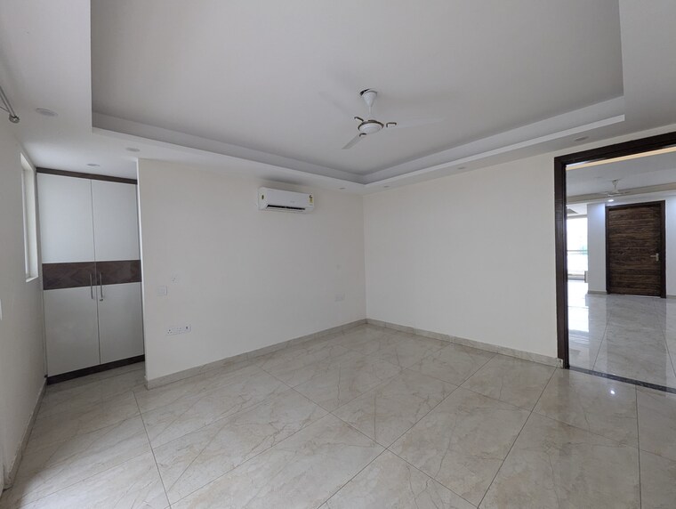 Room, smart-world-orchard 3 Bedroom 1680 Sq.Ft. Apartment In Sector 61 Gurgaon 9407001