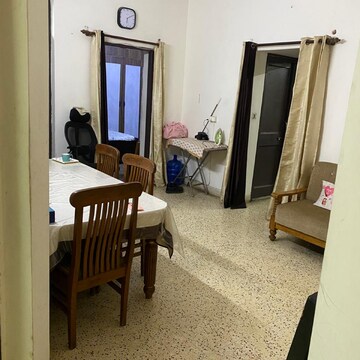 Gym in 2.5 BHK Apartment at Park View Apartments Noida, Sector 29 – for Sale