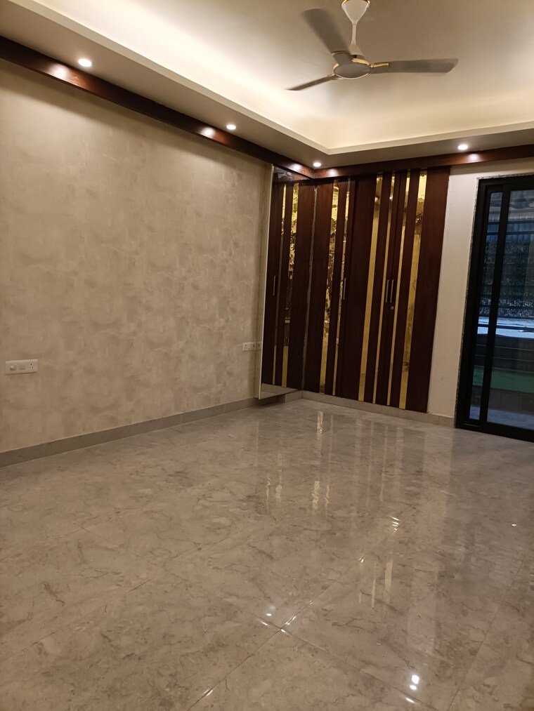 Room, the-images-floors 3 Bedroom 1900 Sq.Ft. Builder Floor In Sector 51 Gurgaon 9407040