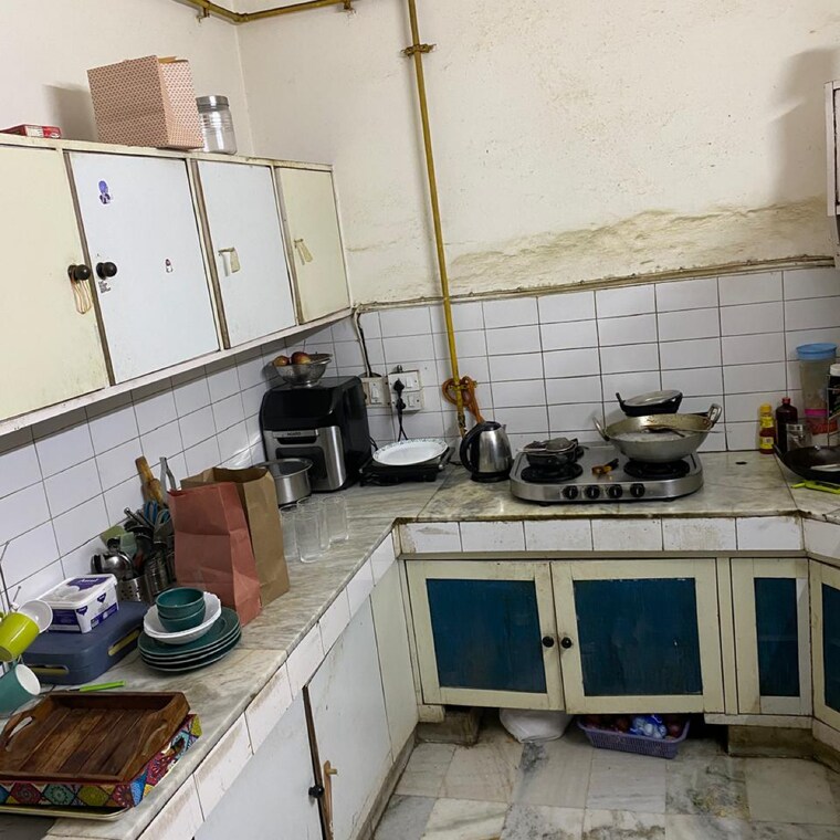 Kitchen, park-view-apartments-noida 2.5 Bedroom 1600 Sq.Ft. Apartment In Sector 29 Noida 9407107