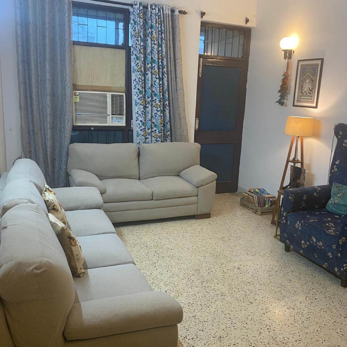 2.5 BHK Apartment For Sale in Park View Apartments Noida