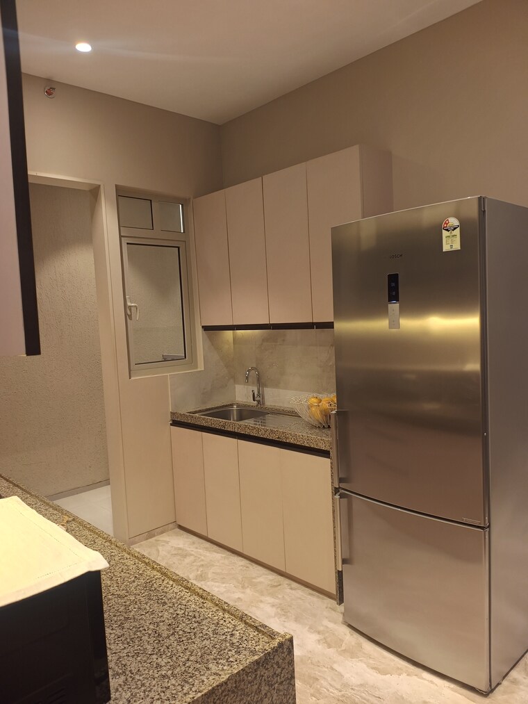 Kitchen, shapoorji-pallonji-sarova 3 Bedroom 983 Sq.Ft. Apartment In Kandivali East Mumbai 9407099