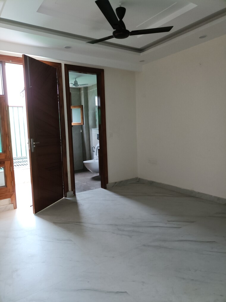 Room, the-images-floors 3 Bedroom 1450 Sq.Ft. Builder Floor In Sector 51 Gurgaon 9407129