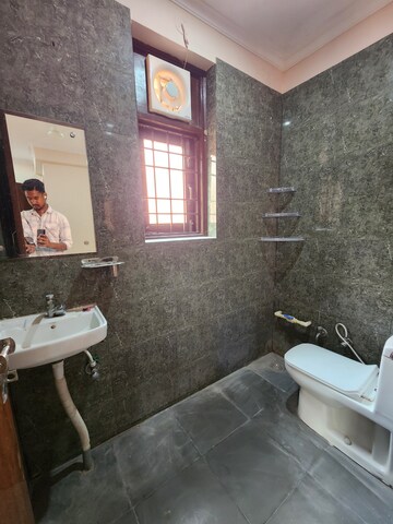 Attached Bathroom in 1 BHK Builder Floor at Chattarpur – for Rent
