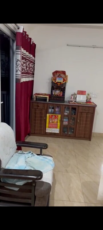 Bedroom in 2 BHK Apartment at Gaur City 7th Avenue, Sector 4 Greater Noida – for Rent