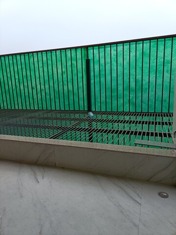 Swimming Pool in 3 BHK Builder Floor at The Images Floors, Sector 51 – for Sale