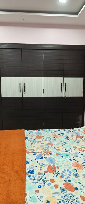 Furnished Amenities in 2 BHK Apartment at Cosmos Empress Park, Ghodbunder Road – for Rent