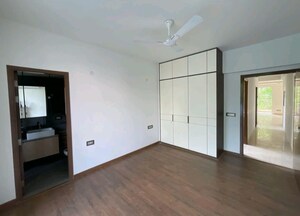 Room in 4 BHK Apartment at M3M Merlin, Sector 67 – for Sale