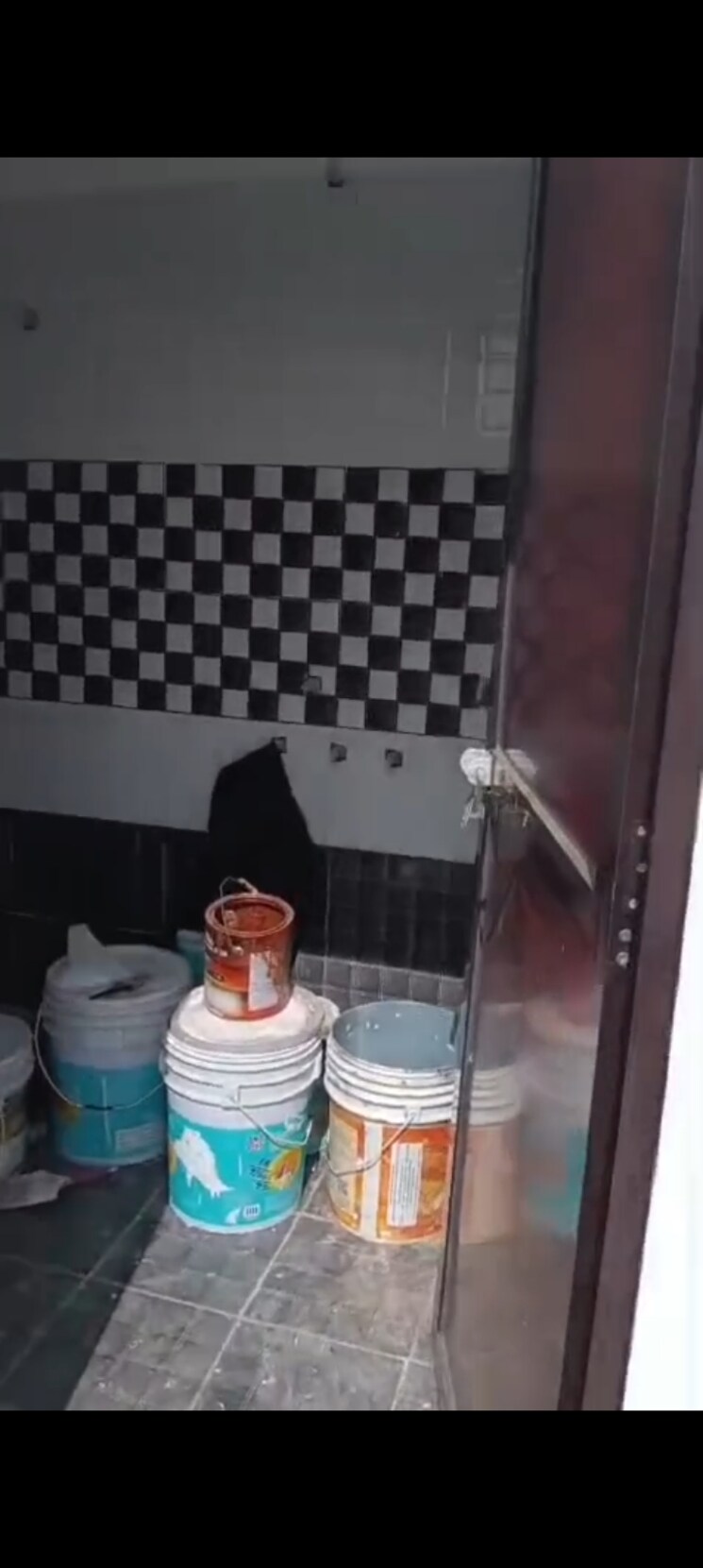 Bathroom, gomti nagar 3 Bedroom 1500 Sq.Ft. Independent House In Gomti Nagar Lucknow 9407139