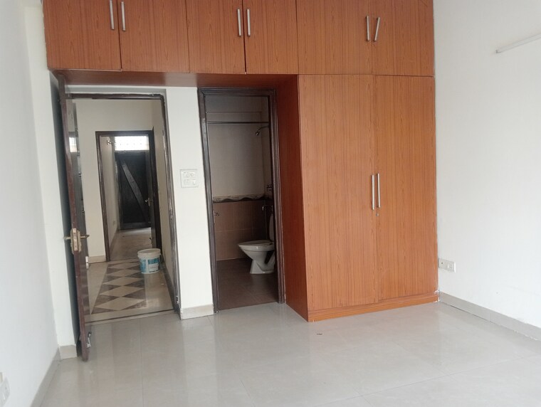Room, parsvnath-green-ville 3 Bedroom 1945 Sq.Ft. Apartment In Sector 48 Gurgaon 9407190