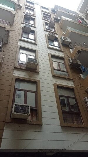 2 BHK Builder Floor For Rent in Sapphire Tower, Sector 104