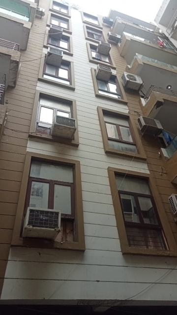 2 BHK Builder Floor For Rent in Sapphire Tower