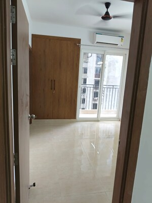 Room in 3 BHK Apartment at ATS Homekraft Pious Hideaways, Sector 150 – for Rent