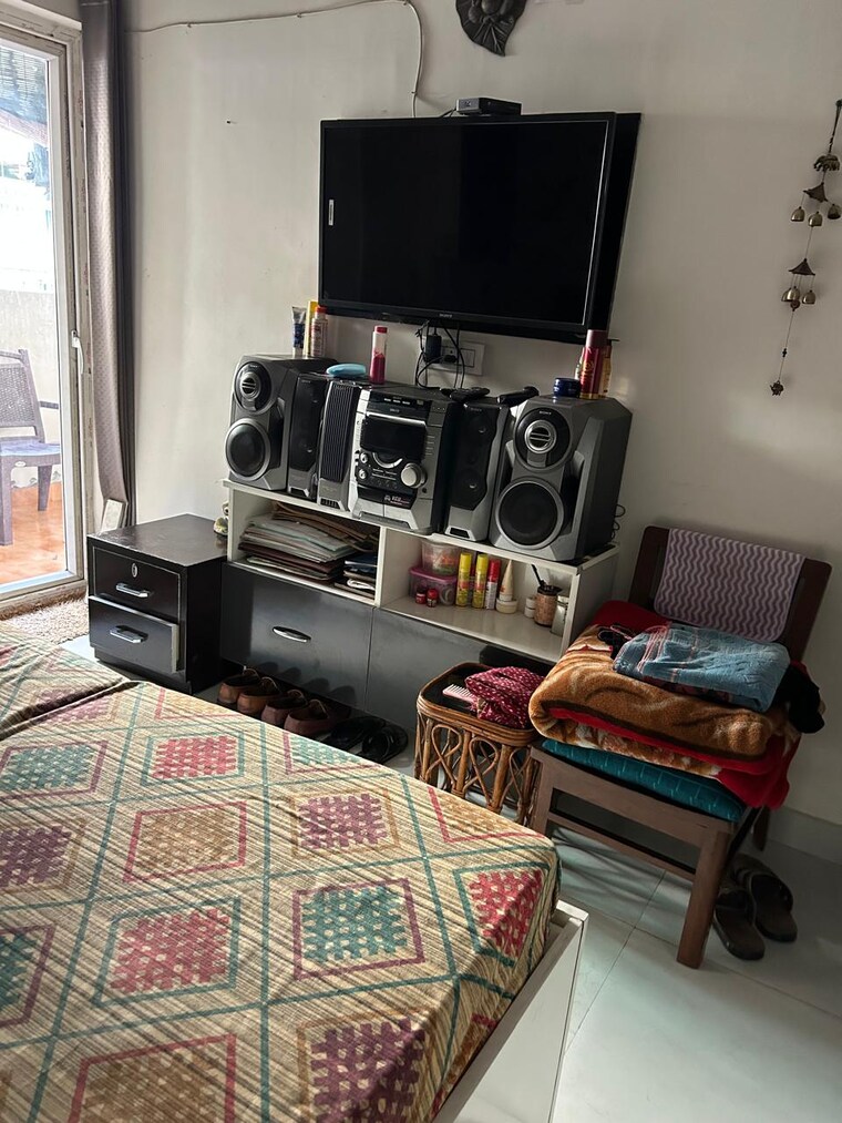 Living Room, gomti-homes 3 Bedroom 1350 Sq.Ft. Apartment In Nabha Zirakpur 9407156