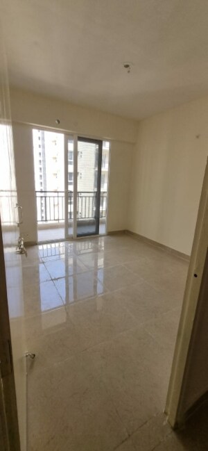 Room in 2 BHK Apartment at Signature The Millennia 3, Sector 37d – for Rent