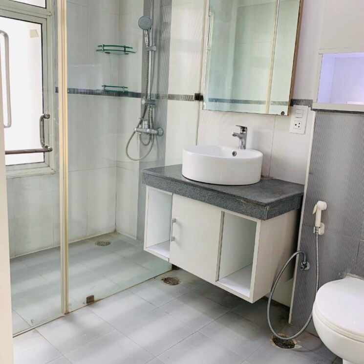 Bathroom, assotech-celeste-towers 3.5 Bedroom 2158 Sq.Ft. Apartment In Sector 37 Noida 9407206