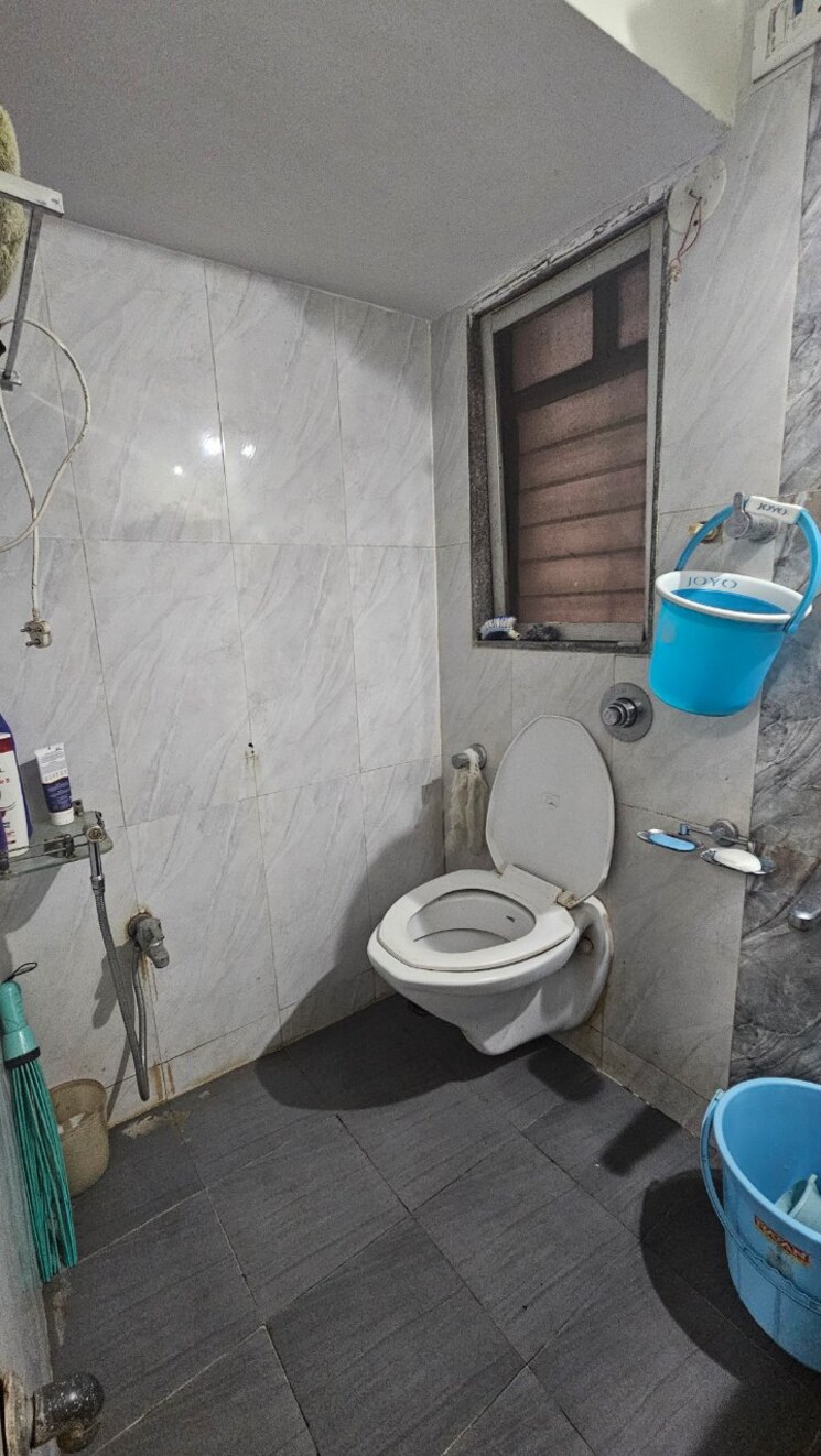 Bathroom, raj-estate 1 Bedroom 390 Sq.Ft. Apartment In Mira Road Thane 9403068