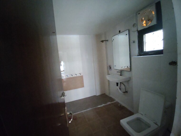 Bathroom, parsvnath-prestige 3 Bedroom 1795 Sq.Ft. Apartment In Sector 93a Noida 9407201