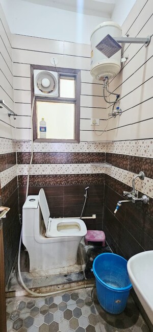 1 BHK Builder Floor For Rent in Chattarpur