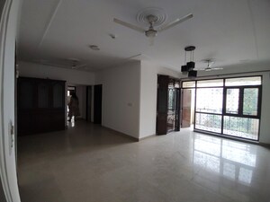 Room in 3 BHK Apartment at Parsvnath Prestige, Sector 93a – for Sale