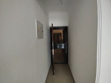 Building Lobby in 3 BHK Apartment at Parsvnath Prestige, Sector 93a – for Sale