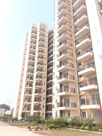 3 BHK Apartment – Exterior View View at Pivotal Paradise, Sector 62 - for Rent