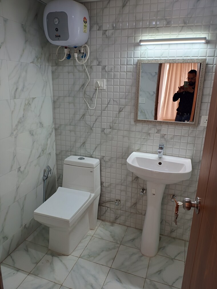 Bathroom, earthcon-casa-grande-ii Studio 393 Sq.Ft. Apartment In Chi V Greater Noida Greater Noida 9407272