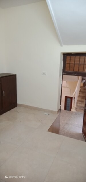 3 BHK Apartment For Rent in DDA Rosewood Apartments, Vasant Kunj