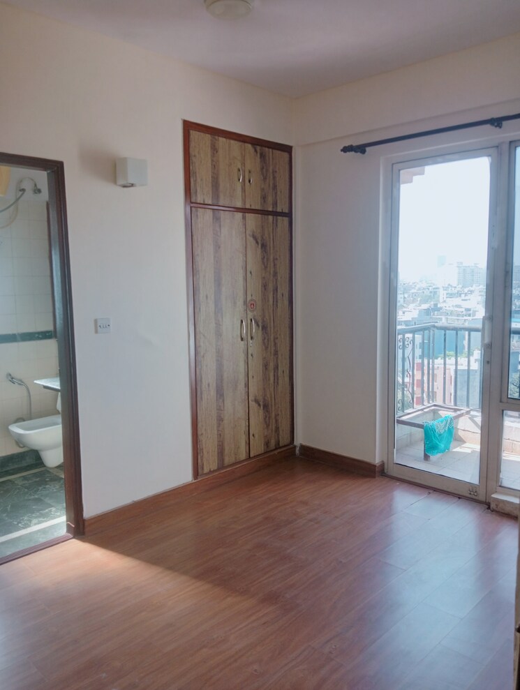 Room, dlf-regency-park-i 2 Bedroom 1150 Sq.Ft. Apartment In Dlf Phase iv Gurgaon 9407305