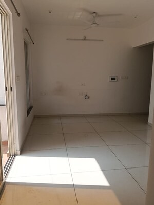 Room in 2 BHK Apartment at Vilas Javdekar Yashwin Encore, Wakad – for Rent