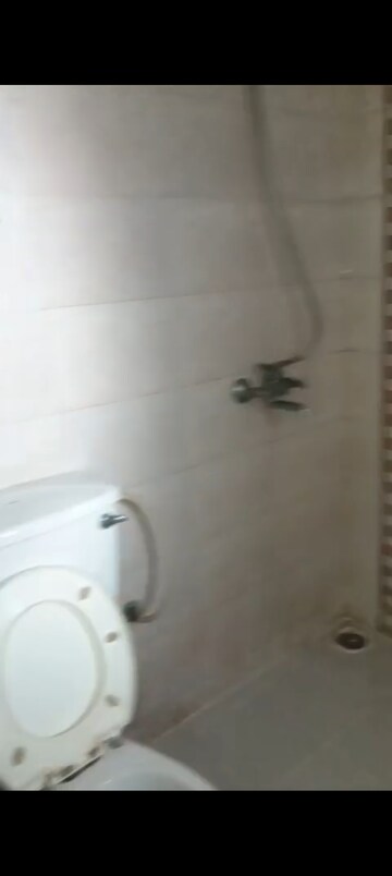 2 BHK Apartment For Rent in Gaur City 2 - 12th Avenue, Sector 16c Greater Noida