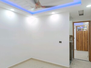 Room in 1 BHK Builder Floor at Govindpuri – for Sale