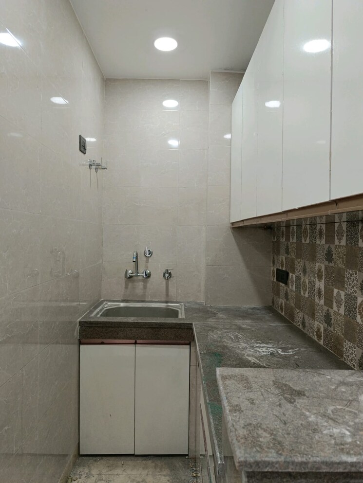 Bathroom, govindpuri 1 Bedroom 450 Sq.Ft. Builder Floor In Govindpuri Delhi 9407323