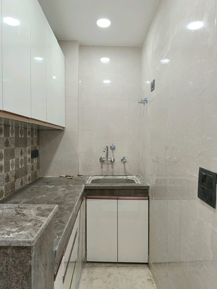 Kitchen, govindpuri 1 Bedroom 450 Sq.Ft. Builder Floor In Govindpuri Delhi 9407323