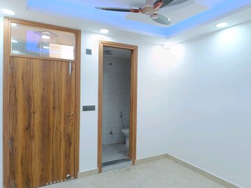 Room in 1 BHK Builder Floor at Govindpuri – for Sale