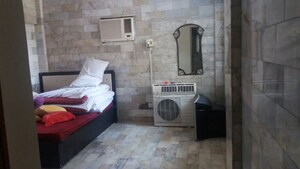 Master Bedroom in 2 BHK Apartment at D Kapoor Twinkle Apartment, Andheri West – for Rent