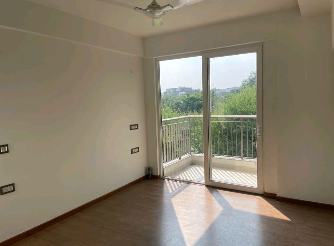 3 BHK + Servant Room Apartment For Rent in Conscient Hines Elevate