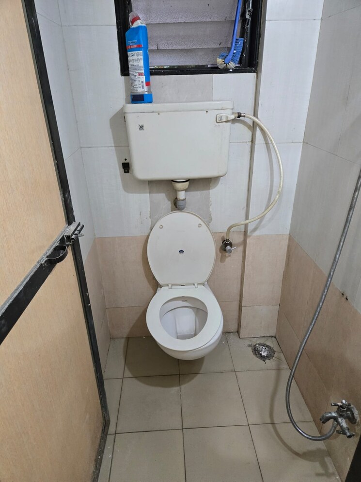 Bathroom, airoli sector 19 1 Bedroom 655 Sq.Ft. Apartment In Airoli Sector 19 Navi Mumbai 9407442