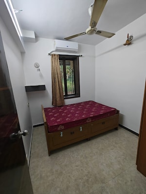Bedroom in 2 BHK Apartment at Best Rajdoot CHS, Ghatkopar East – for Rent