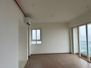 1 BHK Apartment For Rent in Lodha Splendora, Ghodbunder Road