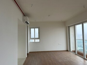 1 BHK Apartment For Rent in Lodha Splendora, Ghodbunder Road