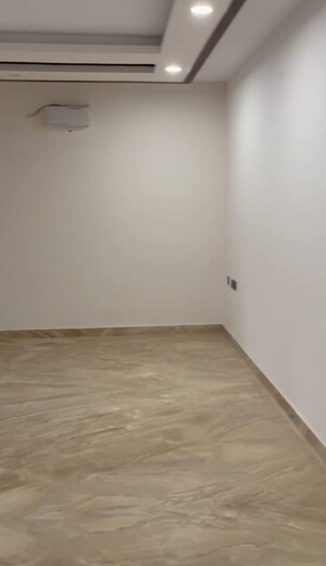 Room in 3 BHK Builder Floor at C-Scheme – for Sale