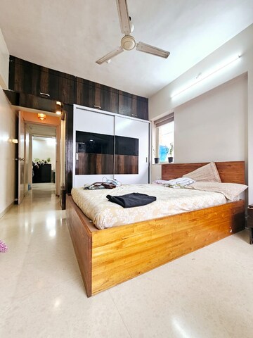 Master Bedroom in 1 BHK Apartment at Fine Aura, Andheri East – for Rent