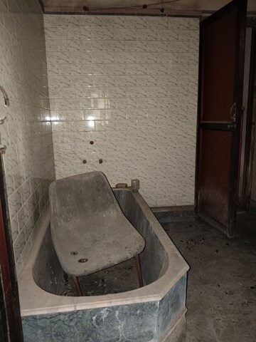 Bathroom in 5 BHK Independent House at S K Dev Road – for Sale