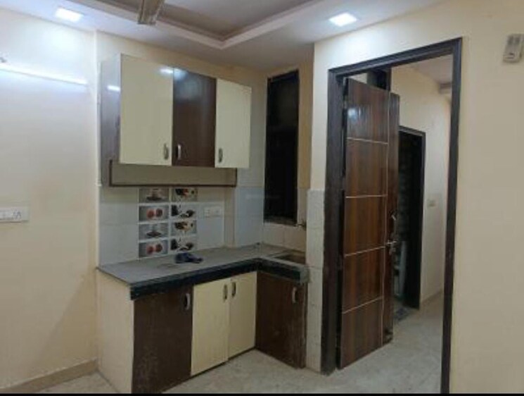Kitchen, govindpuri 1 RK 25 Sq.Yd. Builder Floor In Govindpuri Delhi 9407641