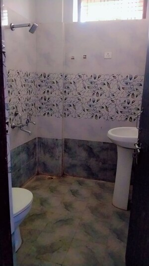 Bathroom in 2 BHK Builder Floor at Vineet Khand – for Rent