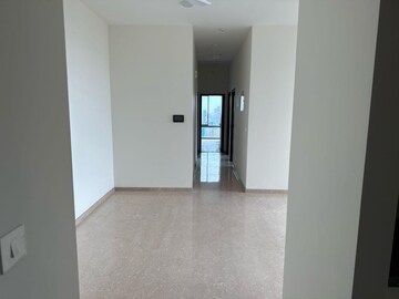 Room in 3 BHK Apartment at Piramal Mahalaxmi, Mahalaxmi – for Rent